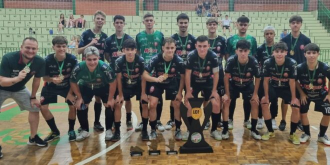 Futsal masculino garante classificação à final do turno do Catarinense  Sub-18